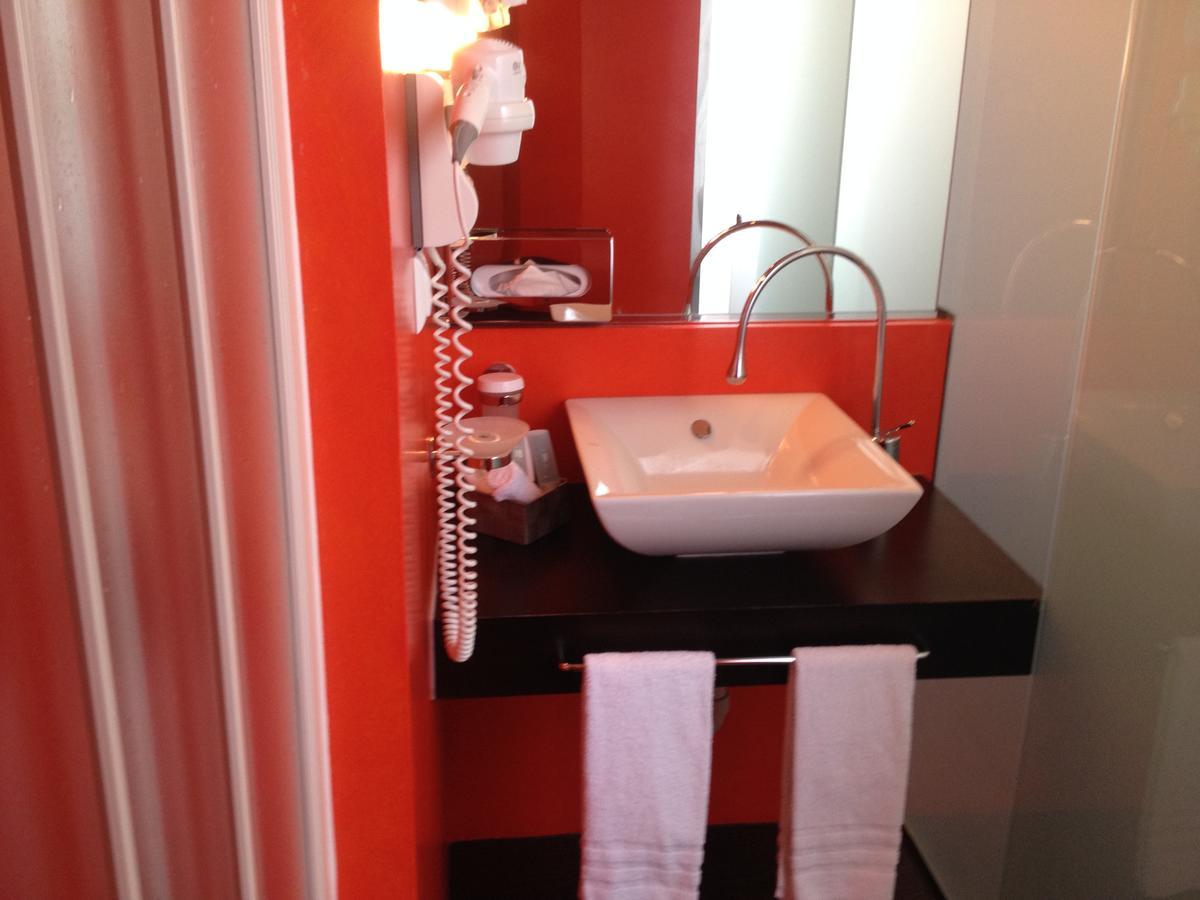Boutique Hotel La Rinascente Локарно Екстер'єр фото