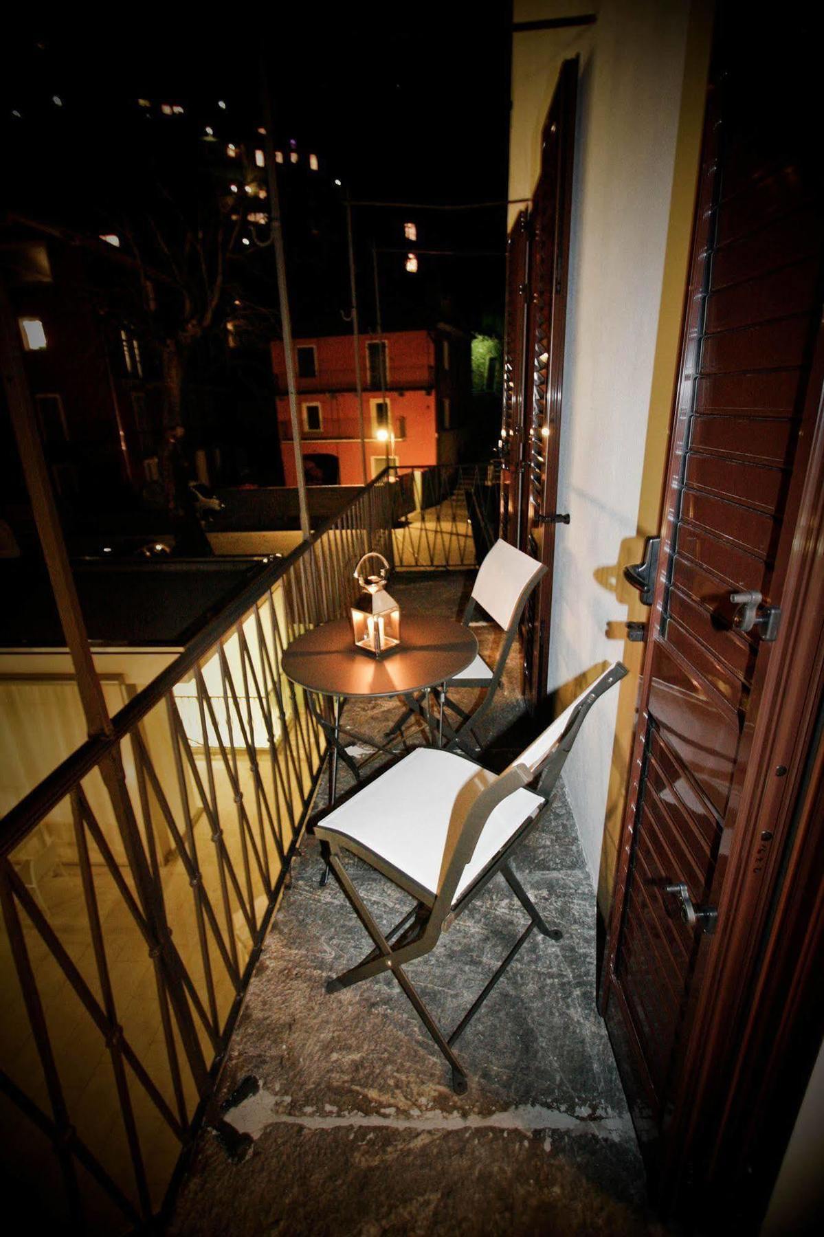 Boutique Hotel La Rinascente Локарно Екстер'єр фото